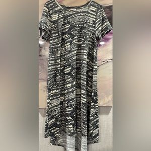 Lularoe Carly dress sz S